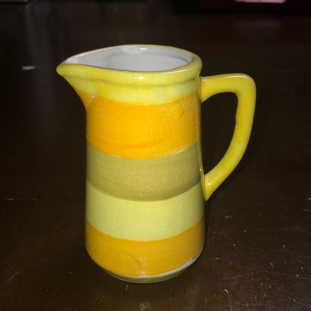 Creamer cup